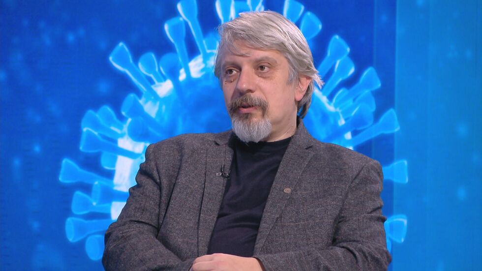 Витанов: Доминация на „Омикрон“ и нова COVID вълна се очакват февруари