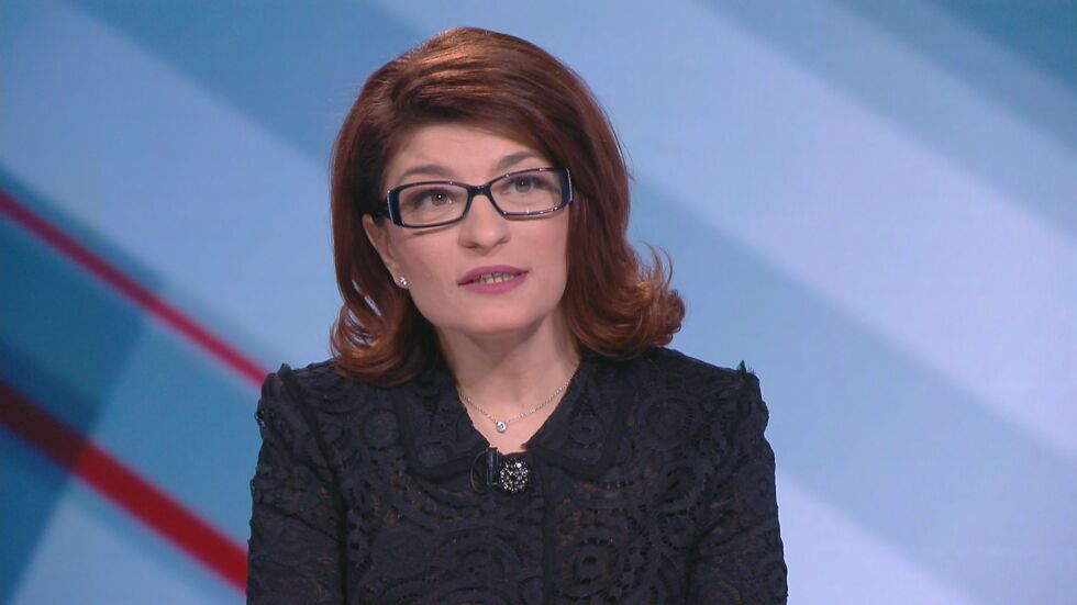 Атанасова: Избрахме държавата пред партията