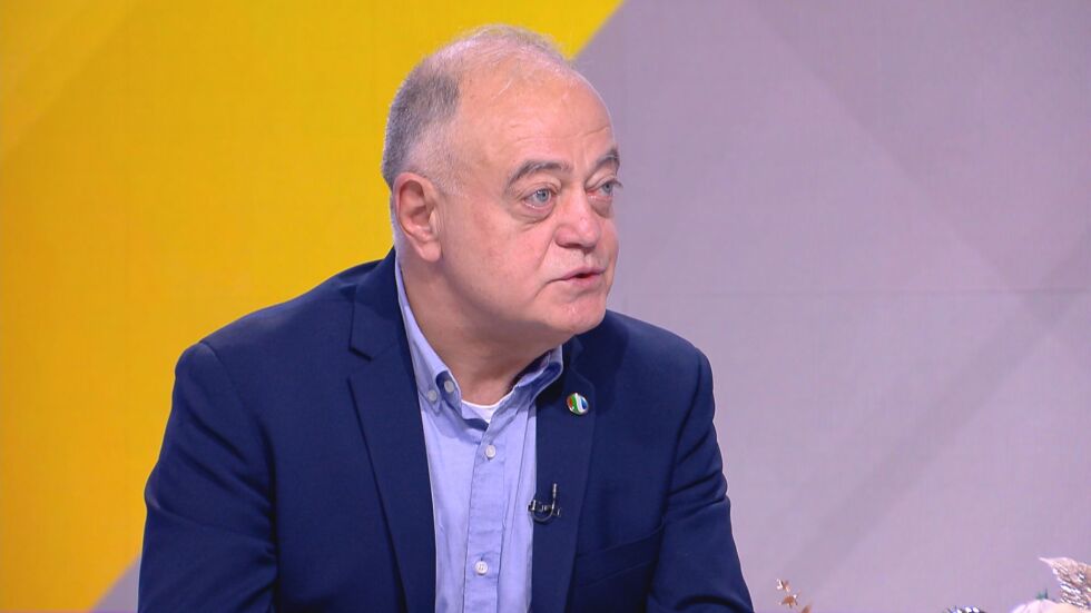 Атанас Атанасов: На Борисов му трябва политическа пералня, затова толкова ухажва ДБ