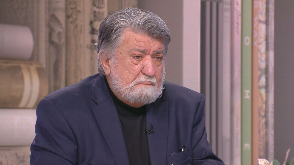 Вежди Рашидов: Има малък шанс за правителство с третия мандат
