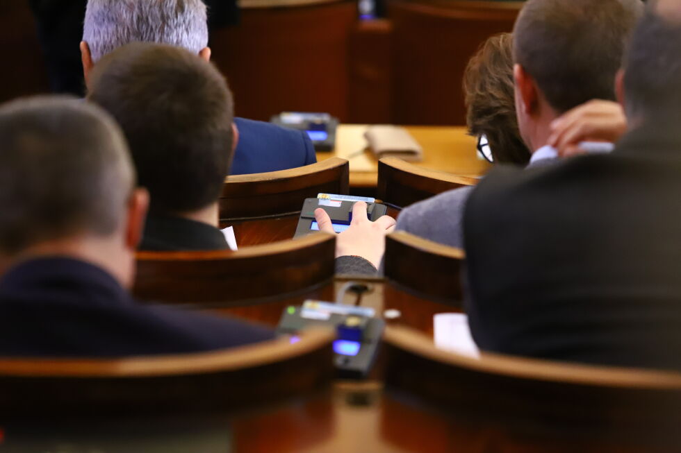 Депутатите се събират извънредно 