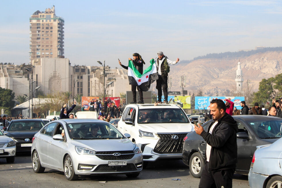 Търси се възможност пожелалите българи да напуснат безопасно Сирия 