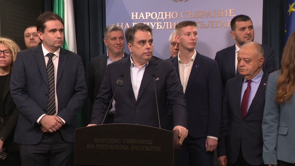 ПП-ДБ, АПС и МЕЧ внесоха вот на недоверие срещу кабинета „Желязков“