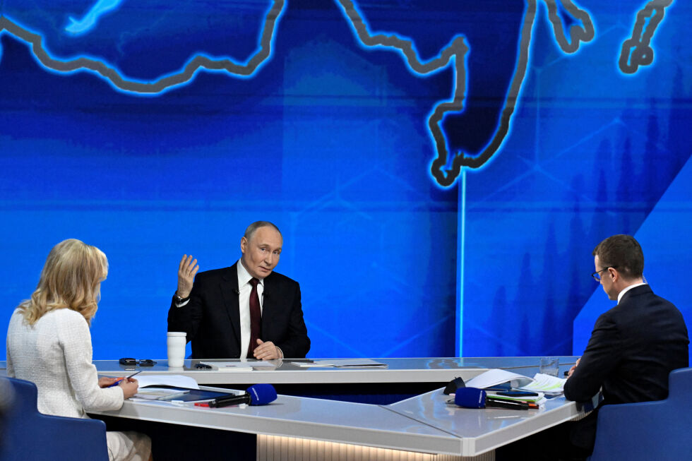 Владимир Путин иска бившия канцлер Герхард Шрьодер за медиатор между Русия и ЕС. Разговор със Зеленски – ако е в Москва