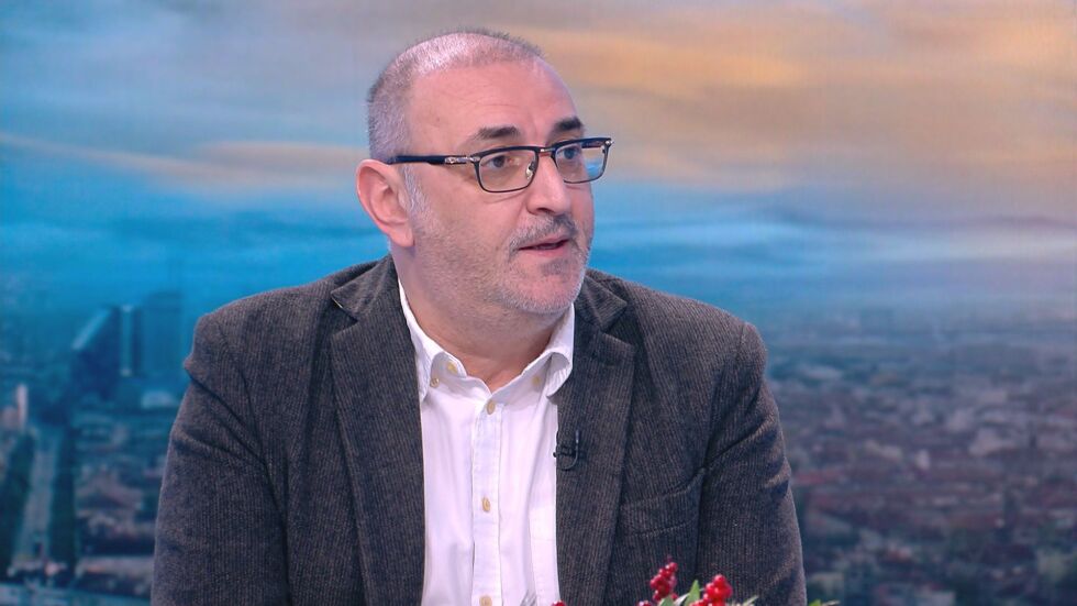 Милен Керемедчиев: САЩ държат всички карти срещу Русия, но след всяка среща позицията на Доналд Тръмп е колеблива