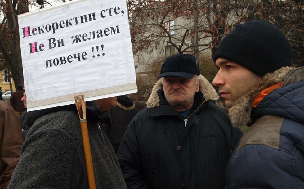 Мълчалив протест в Пловдив, бурен митинг във Варна