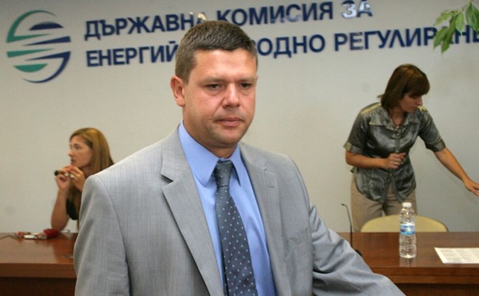 ДКЕВР: Лицензът на ЧЕЗ не е отнет, дружеството дължи милиони на НЕК