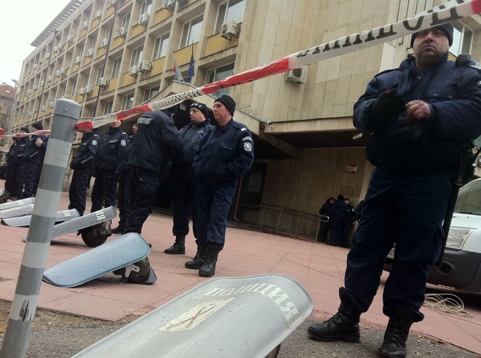 Журналист: Финансовата стабилност на държавата е в риск