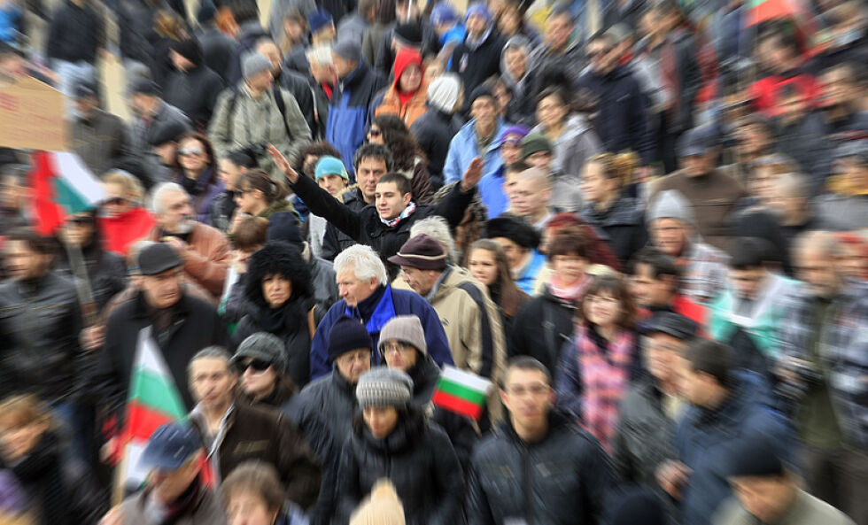 Панацея за проблемите, изкарали хората по улиците, няма
