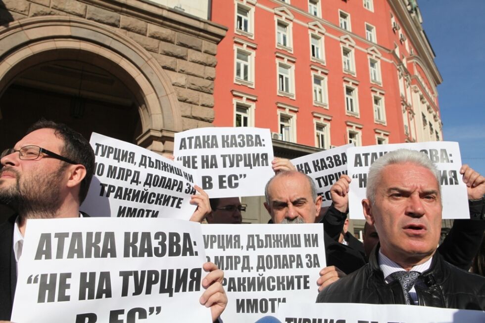 Сидеров не иска ЕС, но оглавява партийната листа за евровота