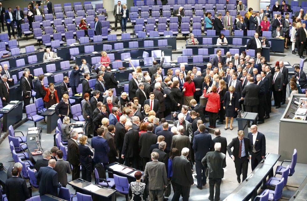 Германският парламент одобри с огромно мнозинство помощта за Гърция