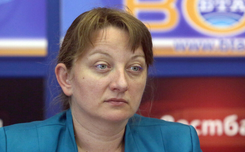 Деница Сачева: Не може хората сами да решават да излязат в карантина