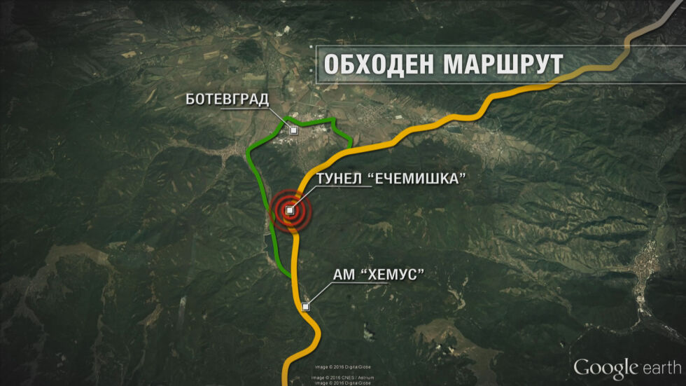 Демонтираха осветителната конструкция в тунел "Ечемишка"