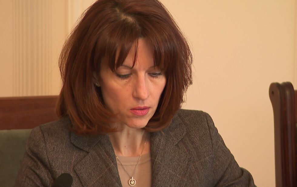 Камелия Нейкова: 6 810 336 души са избирателите в списъците