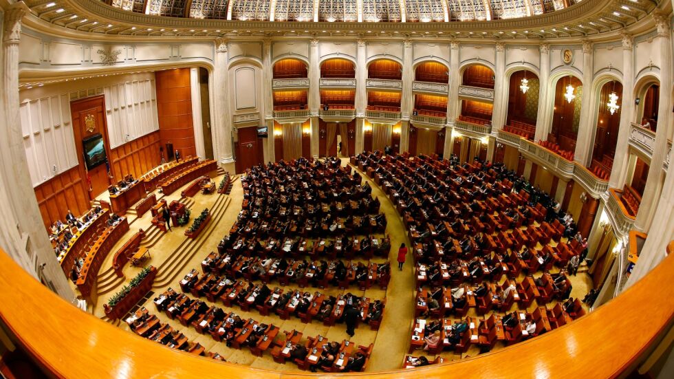 Румънският парламент отмени постановлението, запалило искрата на протестите