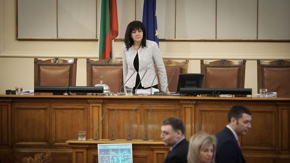 Председателят на парламента свиква извънредно заседание на Председателския съвет