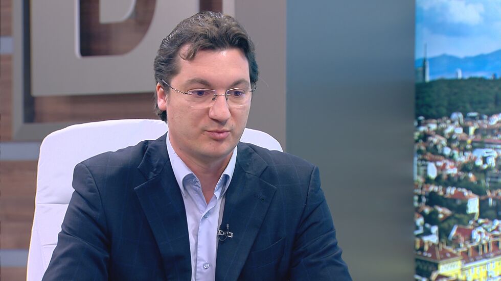 Крум Зарков: Очакваме отговори от Бойко Борисов за продажбата на ЧЕЗ