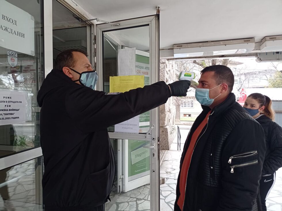 Ситуацията в Кюстендил се влошава: Заболеваемостта в града достигна 408 на 100 хил. души