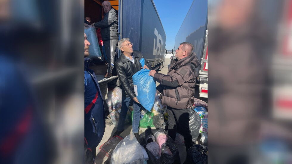 Продължава кампанията в Одрин в помощ на пострадалите от трусовете