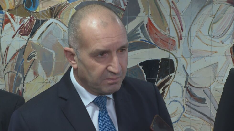 Румен Радев: Категорично против съм България да изпраща войници в Украйна