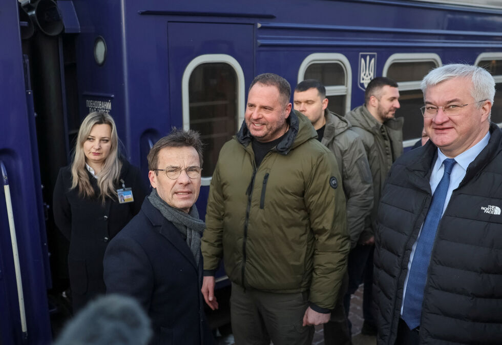 Мащабна западна демонстрация на подкрепа за Украйна