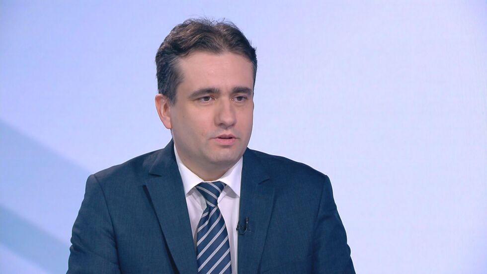 Божанов: Бомбата да се вдигнат цените на тока, гръмна по-рано. Очаквали са служебният кабинет вече да е встъпил