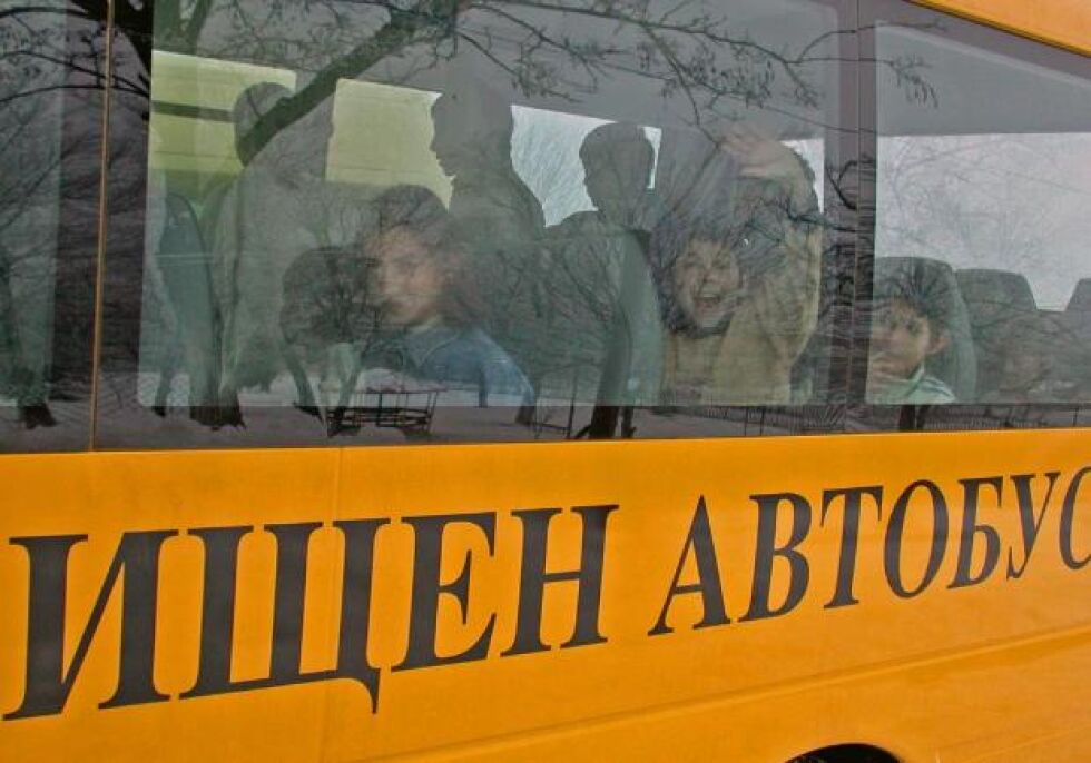 Демографски последици - деца пътуват по 20 км до класните стаи