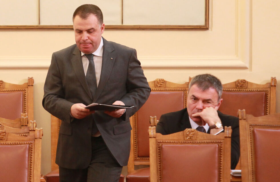 Найденов обяви дюните в Несебър за дюни, но не и по документ