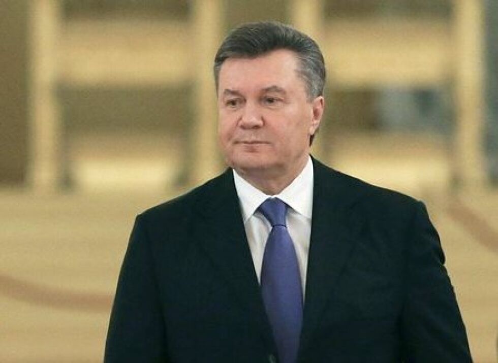Янукович бягал през глава от новата власт в Киев