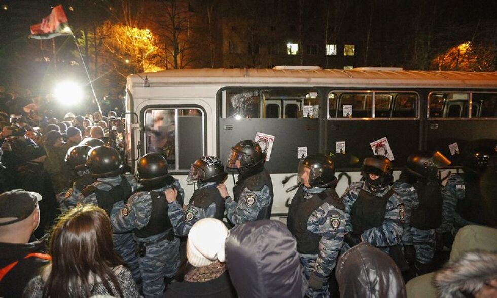 12 души от "Беркут" арестувани за масови убийства