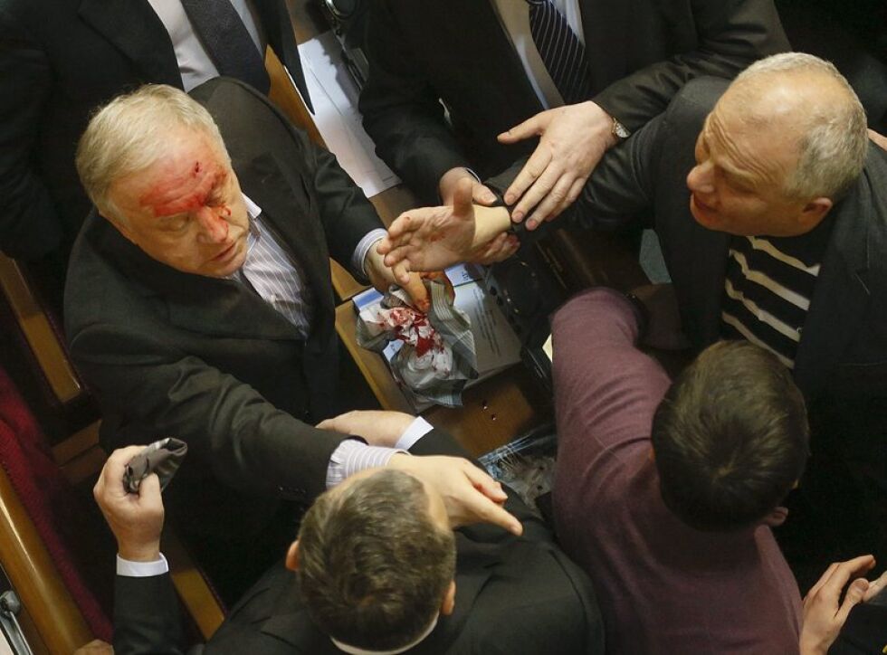 Бой в украинския парламент