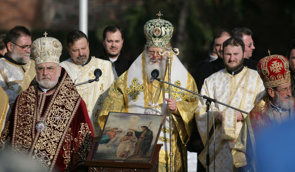 Бойните знамена на българската армия бяха осветени (ГАЛЕРИЯ)