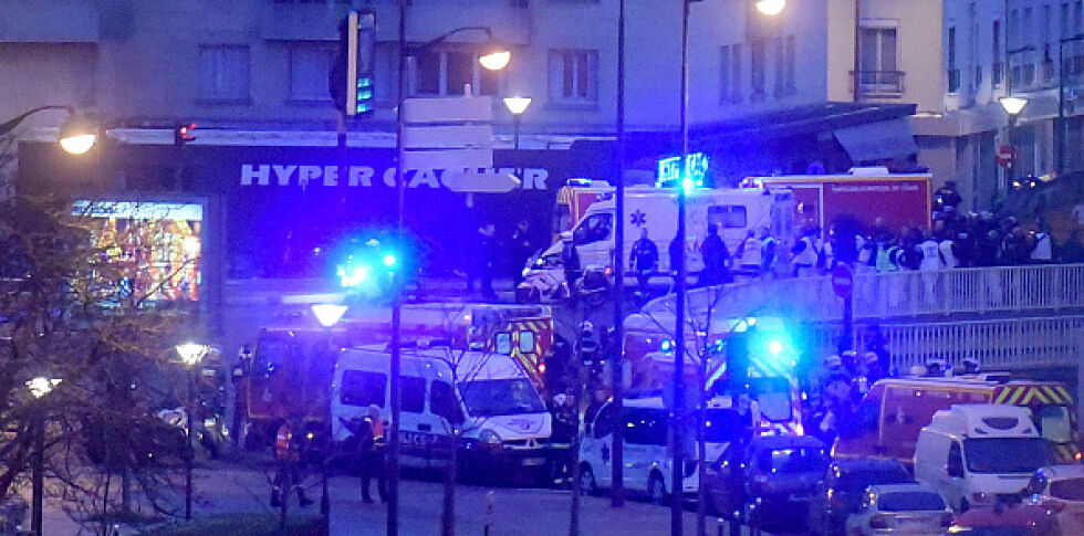 15 заложници са били спасени от супермаркета в Париж