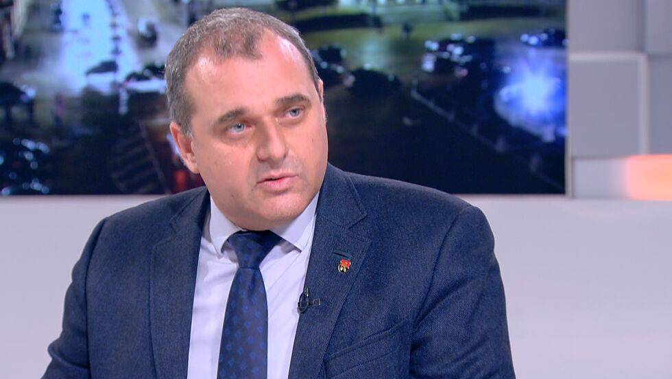 Искрен Веселинов за Истанбулската конвенция: Какъв е този социален пол?