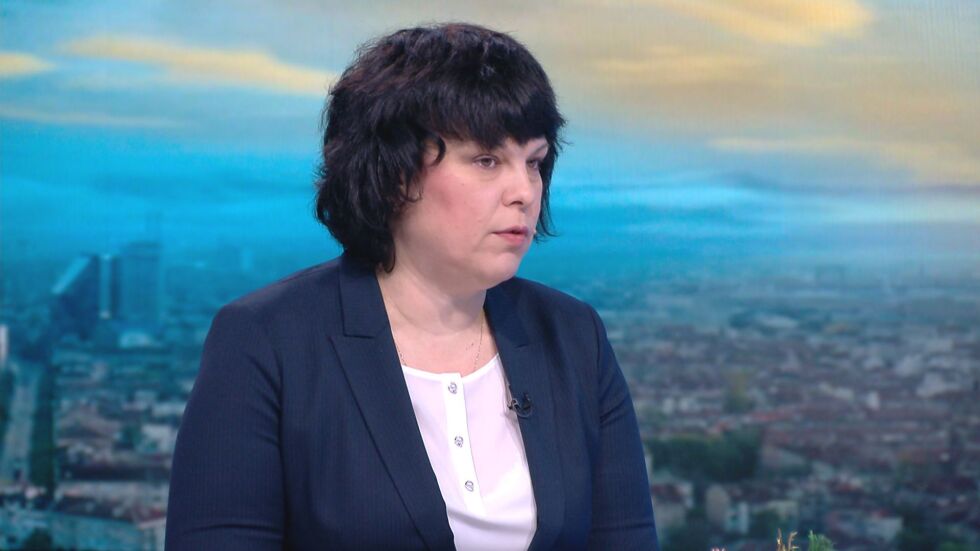 Таня Михайлова: При необходимост сме готови отново да се премине към дистанционно обучение