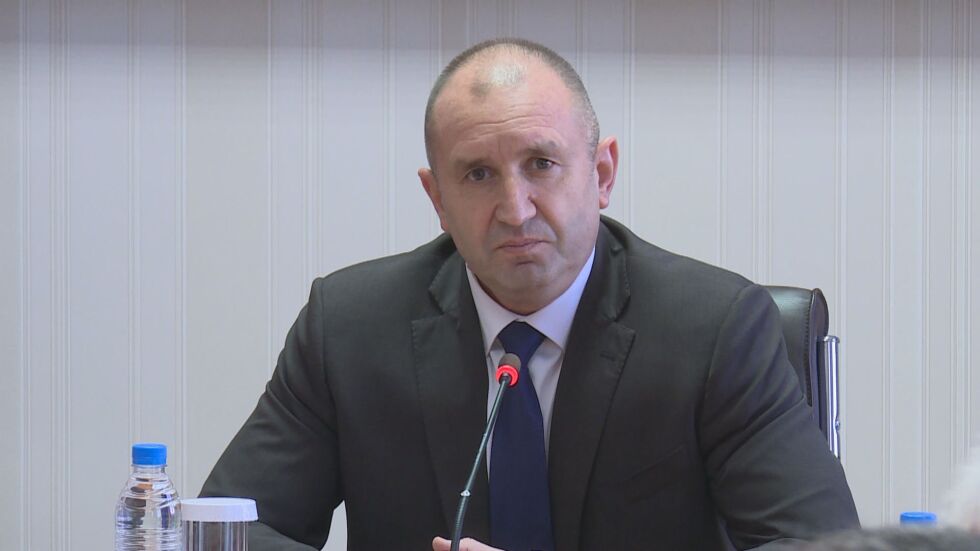 Радев: Провеждането на избори в такава обстановка е предизвикателство 