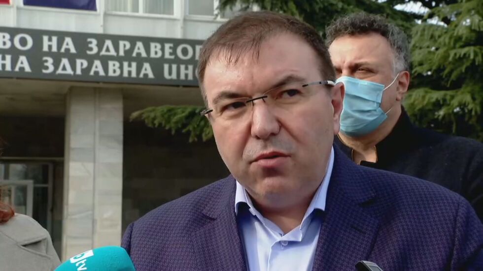 Ангелов: Ваксинацията върви с добро темпо, близо 60 000 са се записали 