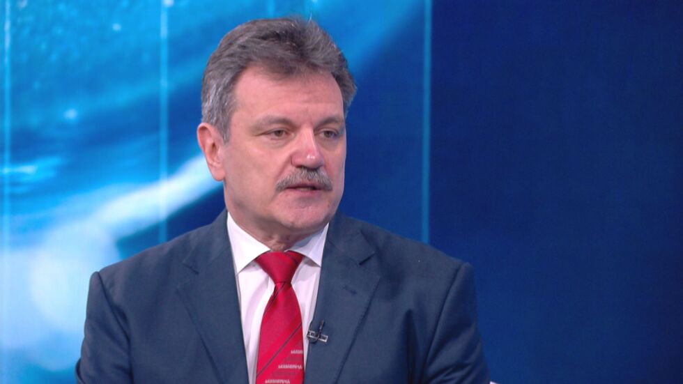 Д-р Симидчиев: Новият вариант на вируса е с около 52% по-заразен