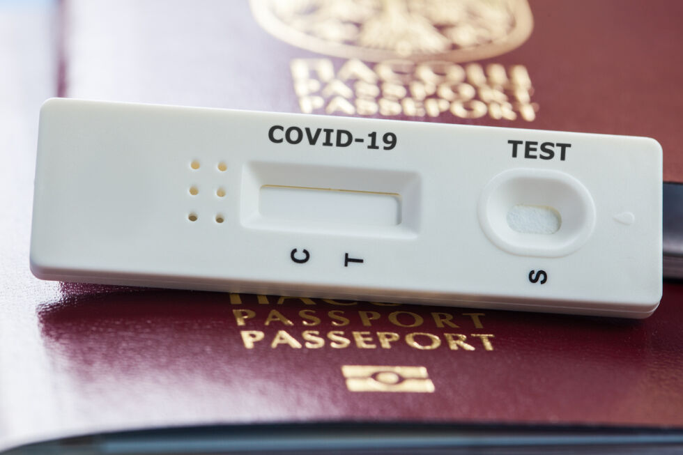 Децата от 12 до 18 г., пристигащи от страни в червената зона, ще се допускат у нас с отрицателен PCR