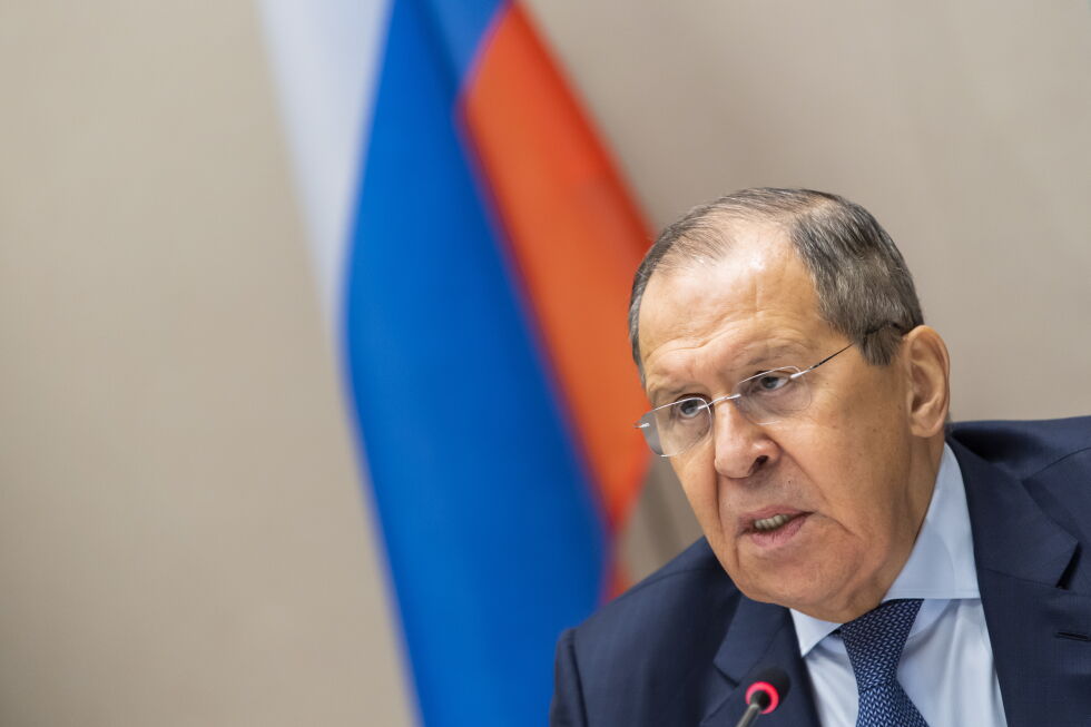Лавров плаши с ядрена война, Кремъл се хвали с победи в Украйна