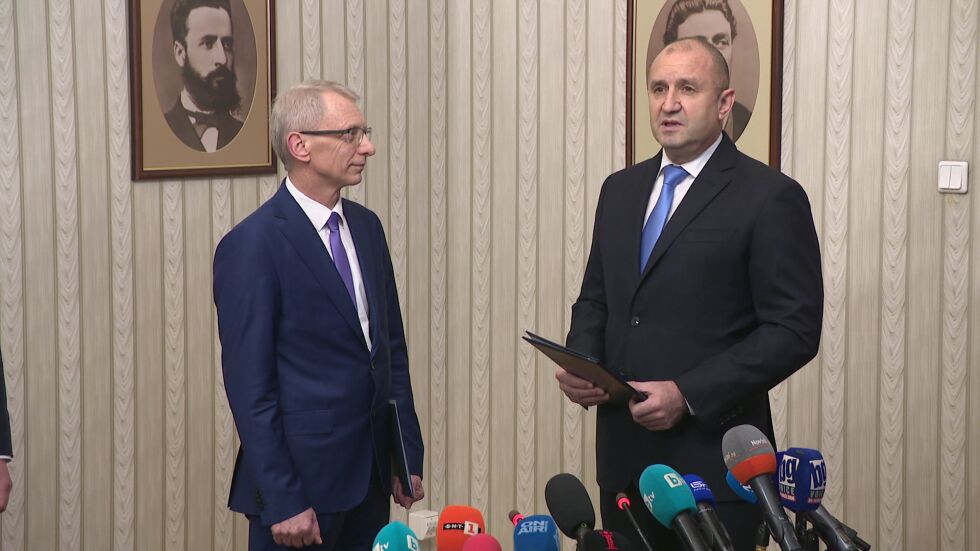 ПП-ДБ се готвят още днес да върнат папката с изпълнен мандат на Радев