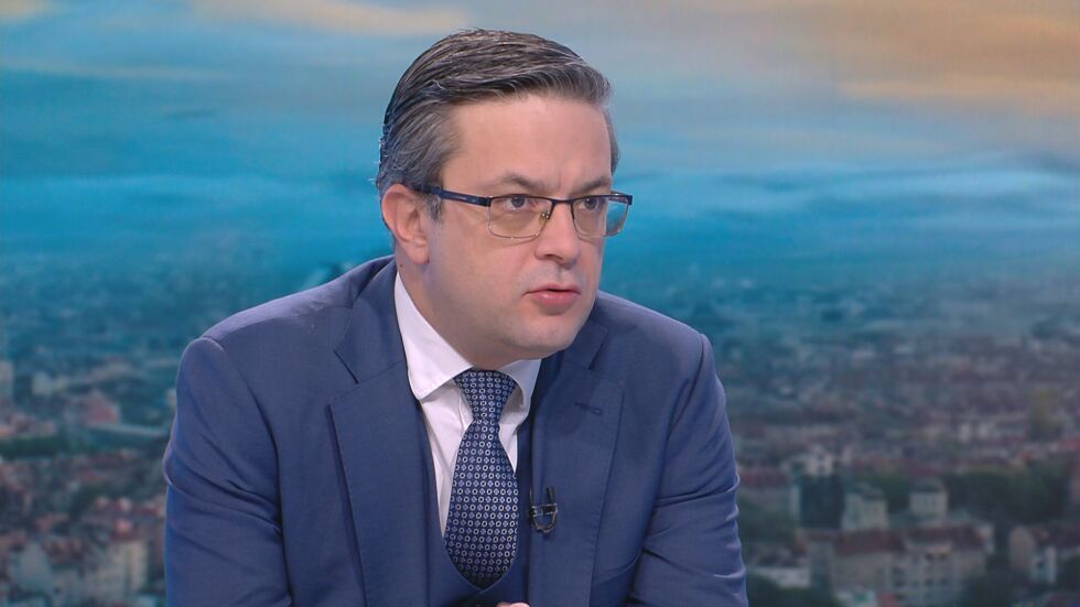Тома Биков: Декларацията на ПП е писана между две софри