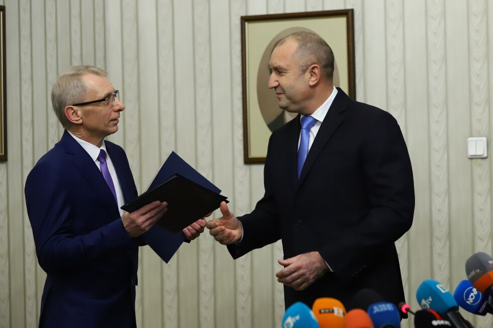 "Продължаваме промяната" връща втория мандат на президента в понеделник