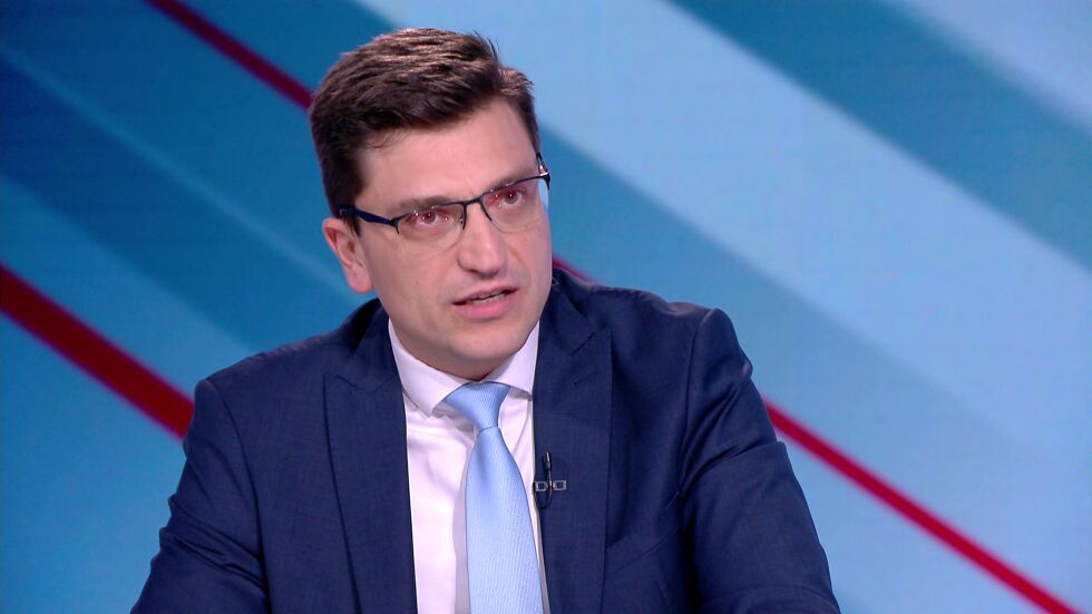 Сабрутев: С ГЕРБ съвместно правителство няма да правим