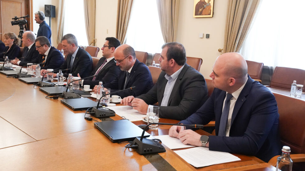 Равносметката: Какво свърши кабинетът „Донев“ за 6 месеца? 