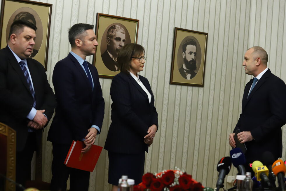 Президентът обяви кога ще приеме БСП за мандата 