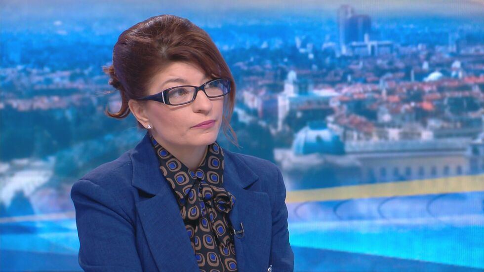 Десислава Атанасова: Срещата с Корнелия Нинова беше проява на лидерство