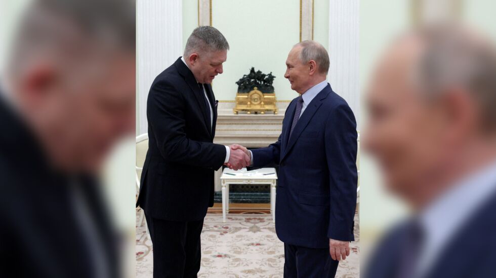 Свикват вот на недоверие срещу Роберт Фицо заради Владимир Путин