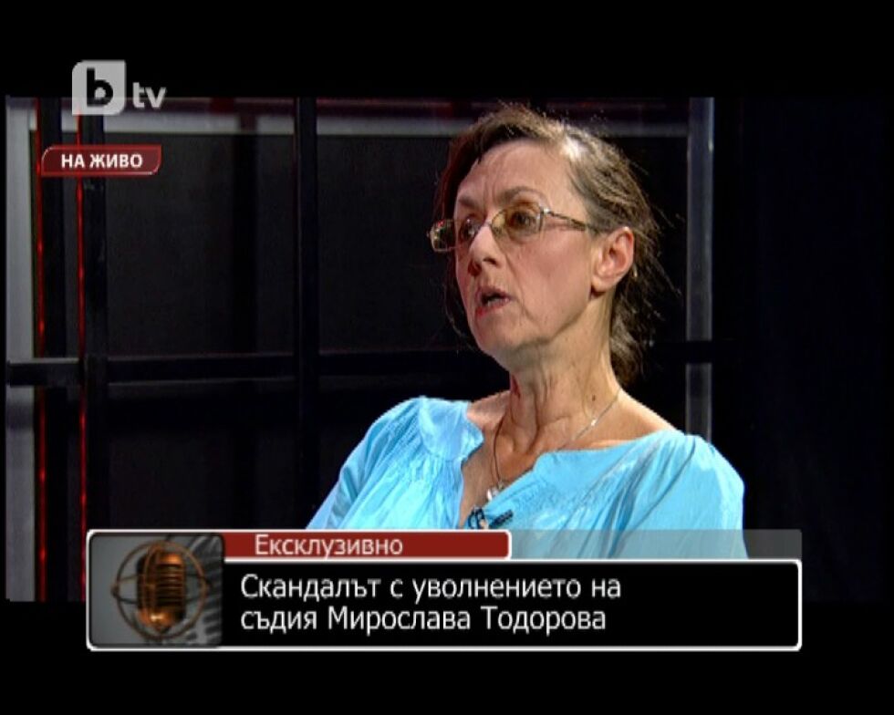 Нели Куцкова: Когато атовете се ритат, магаретата страдат