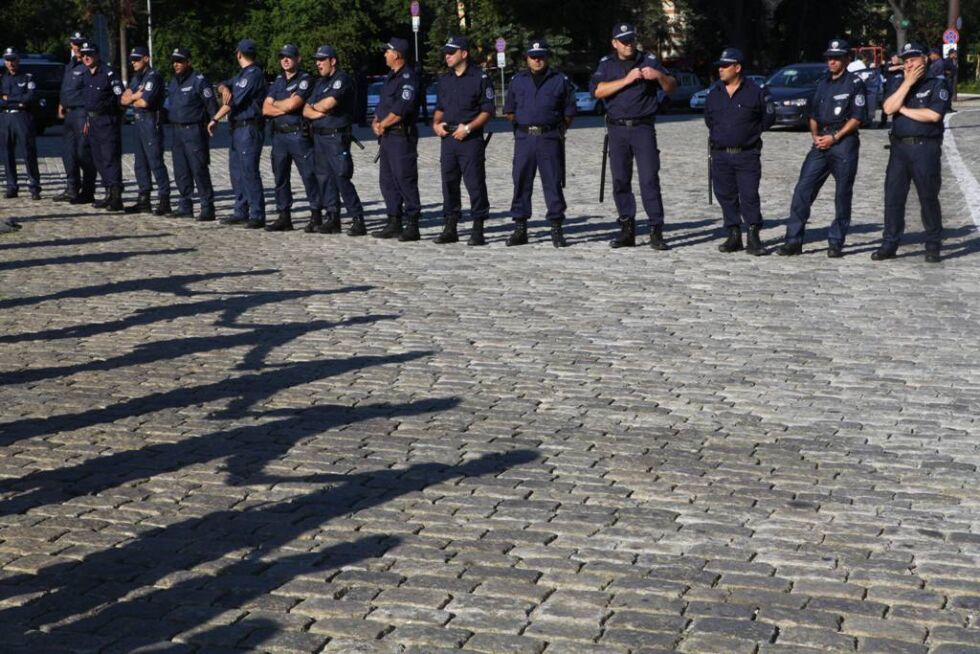 Автобус с протестиращи беше спиран 5 пъти за проверки